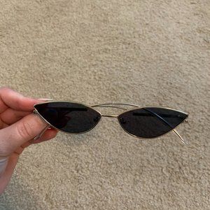 cat eye shaped sunglasses